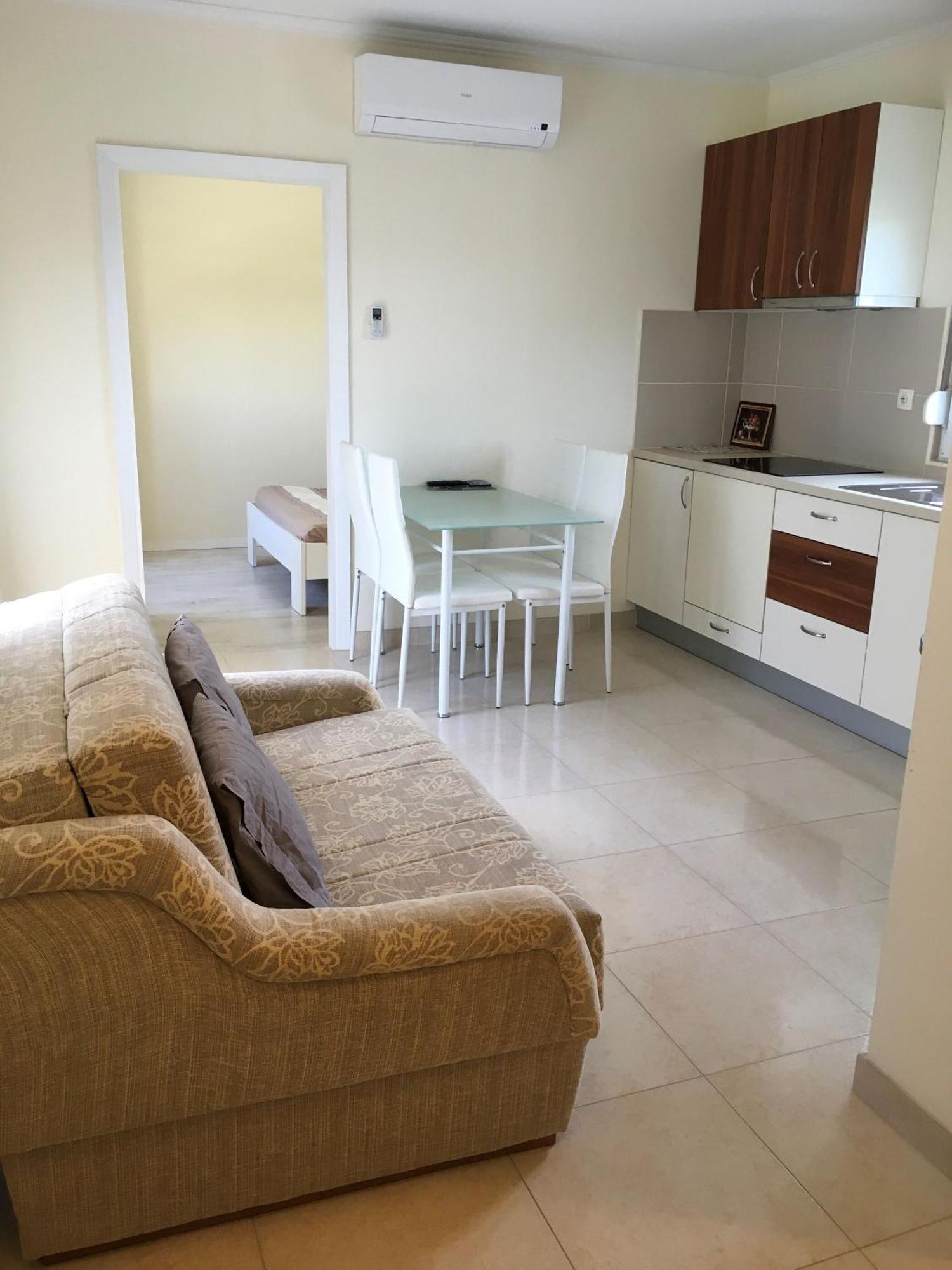 Apartments Lipovica Сукошан Экстерьер фото
