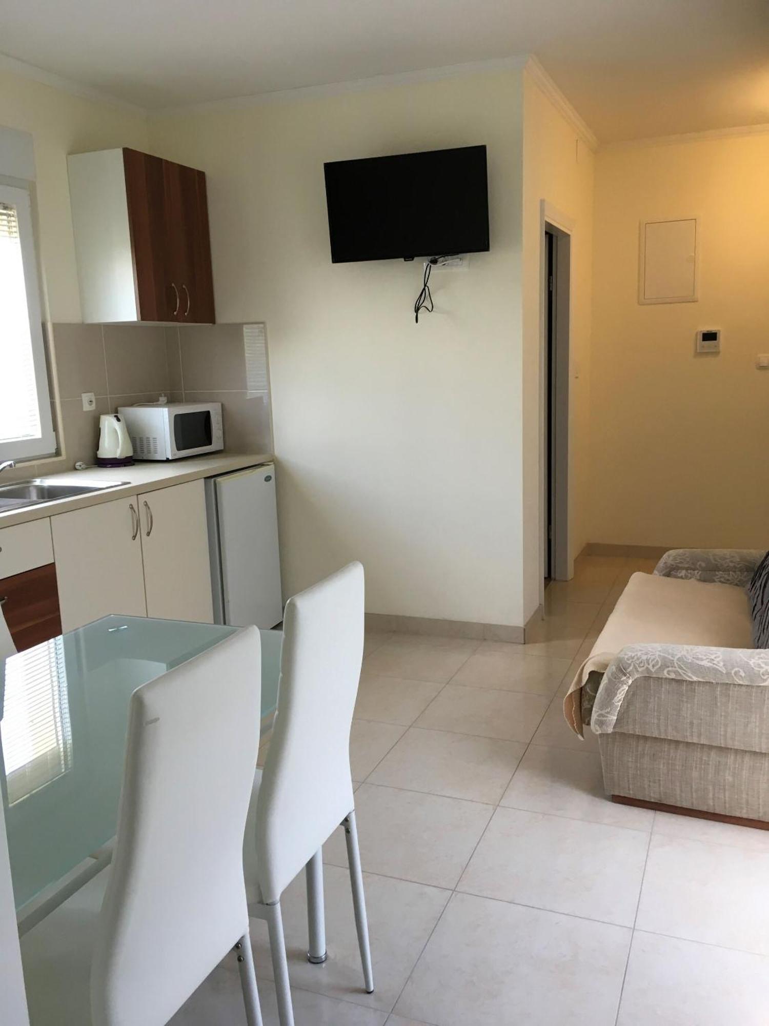 Apartments Lipovica Сукошан Экстерьер фото
